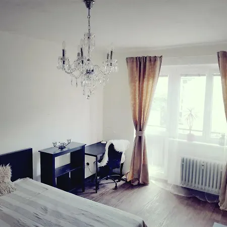 Ubytování v soukromí Near City Center *